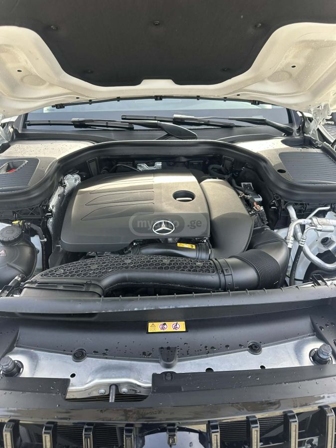 Mercedes-Benz Base GLC 300 4dr All-Wheel Dri — миниатюра 6