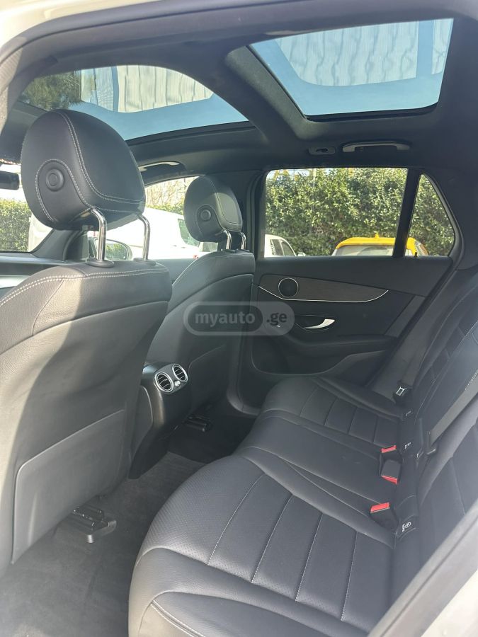 Mercedes-Benz Base GLC 300 4dr All-Wheel Dri — миниатюра 8