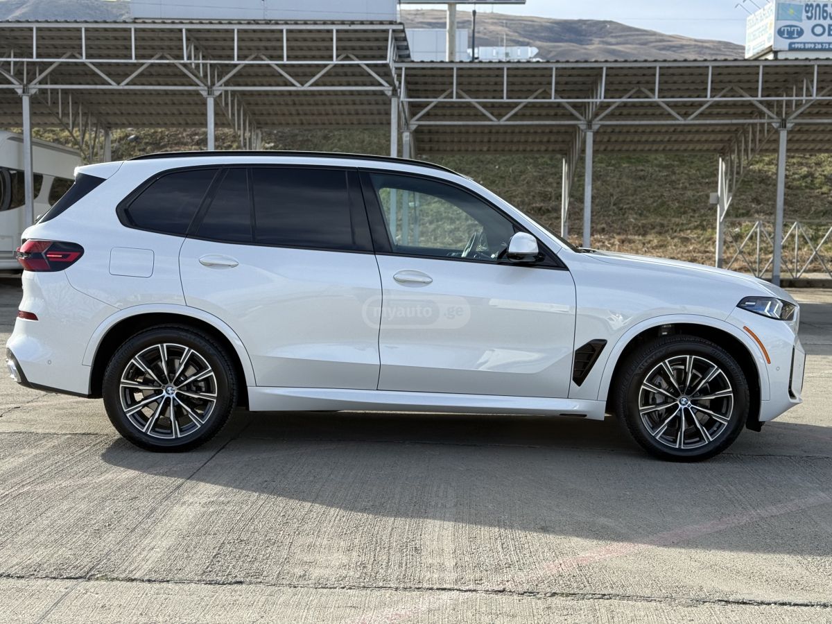 BMW X5 - фото 7