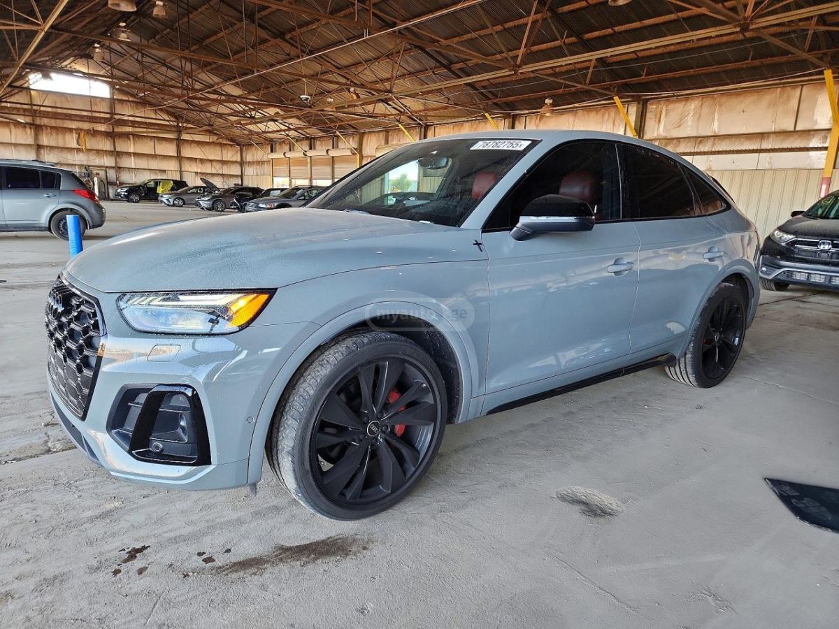 Audi SQ5 - фото 1