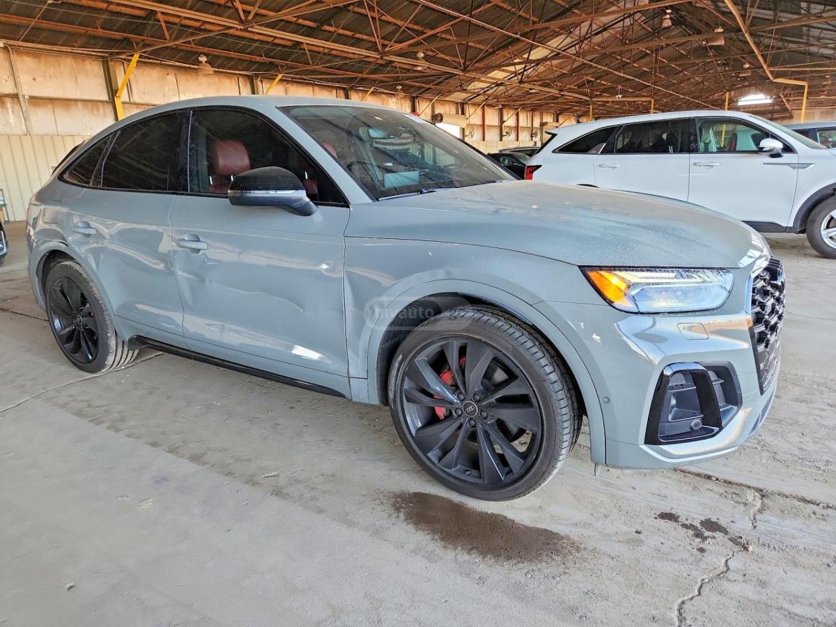 Audi SQ5 - фото 4
