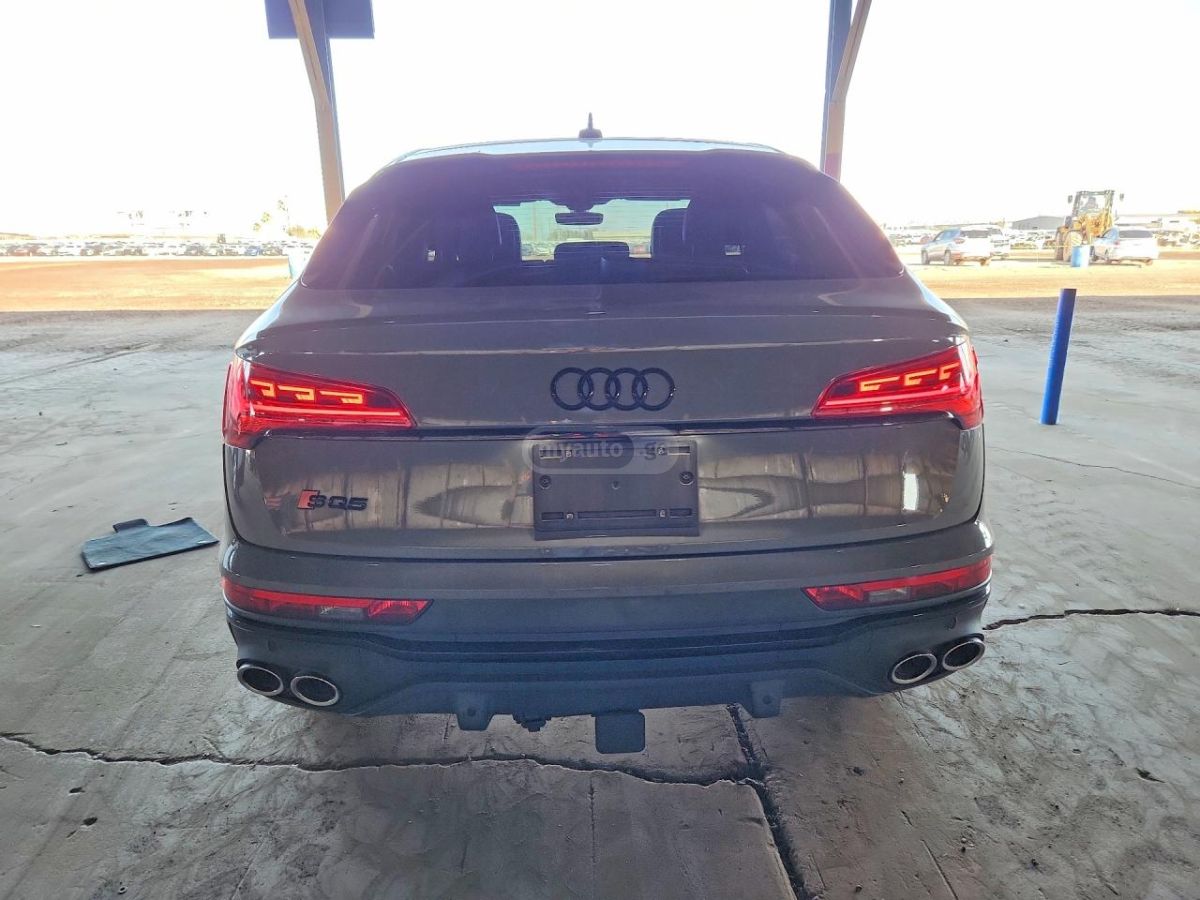 Audi SQ5 - фото 6