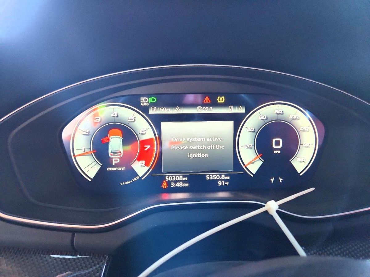 Audi SQ5 - фото 9
