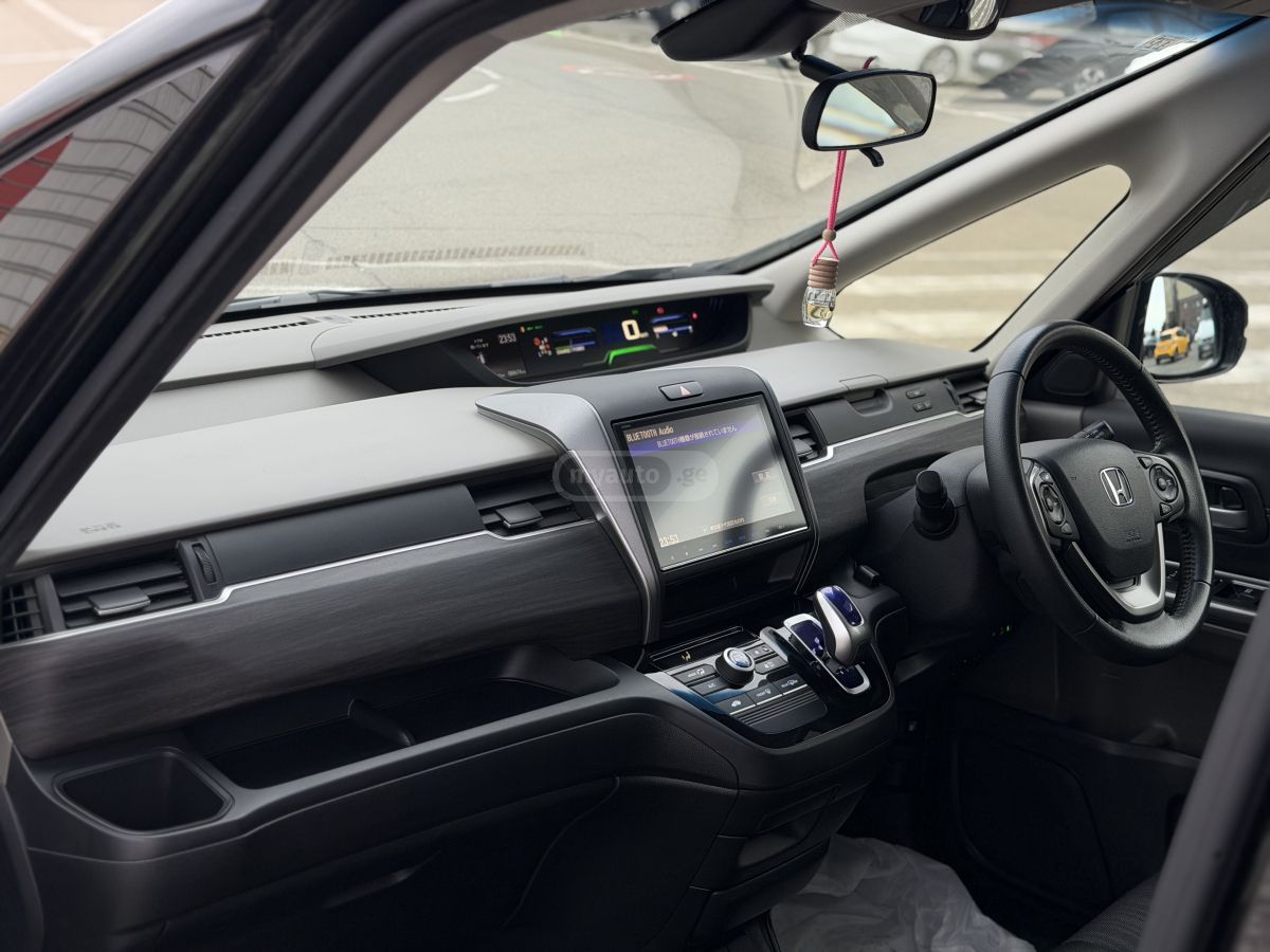 Honda Freed - фото 12