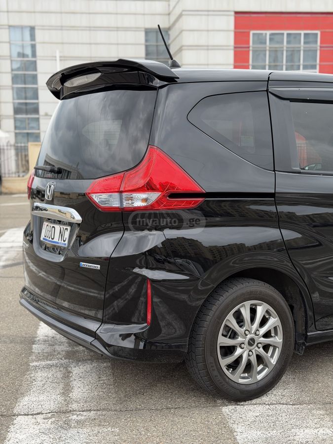 Honda Freed - фото 9