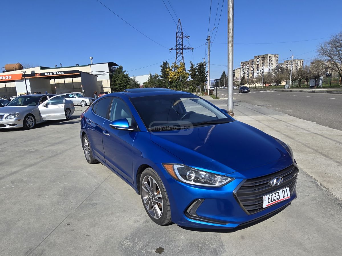 Hyundai Elantra - фото 2