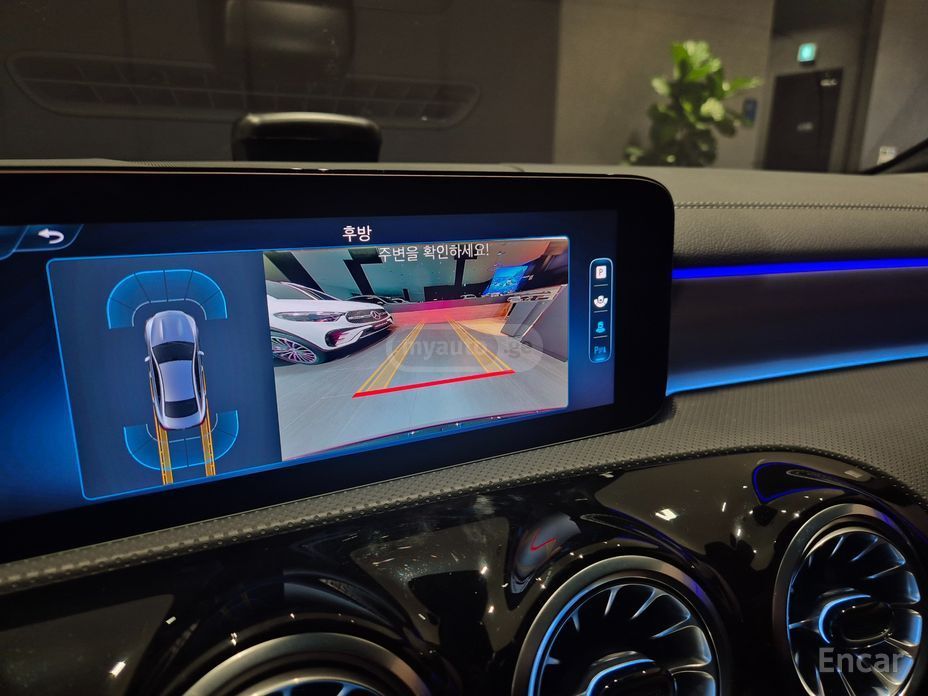 Mercedes-Benz CLA 250 2025 — миниатюра 12