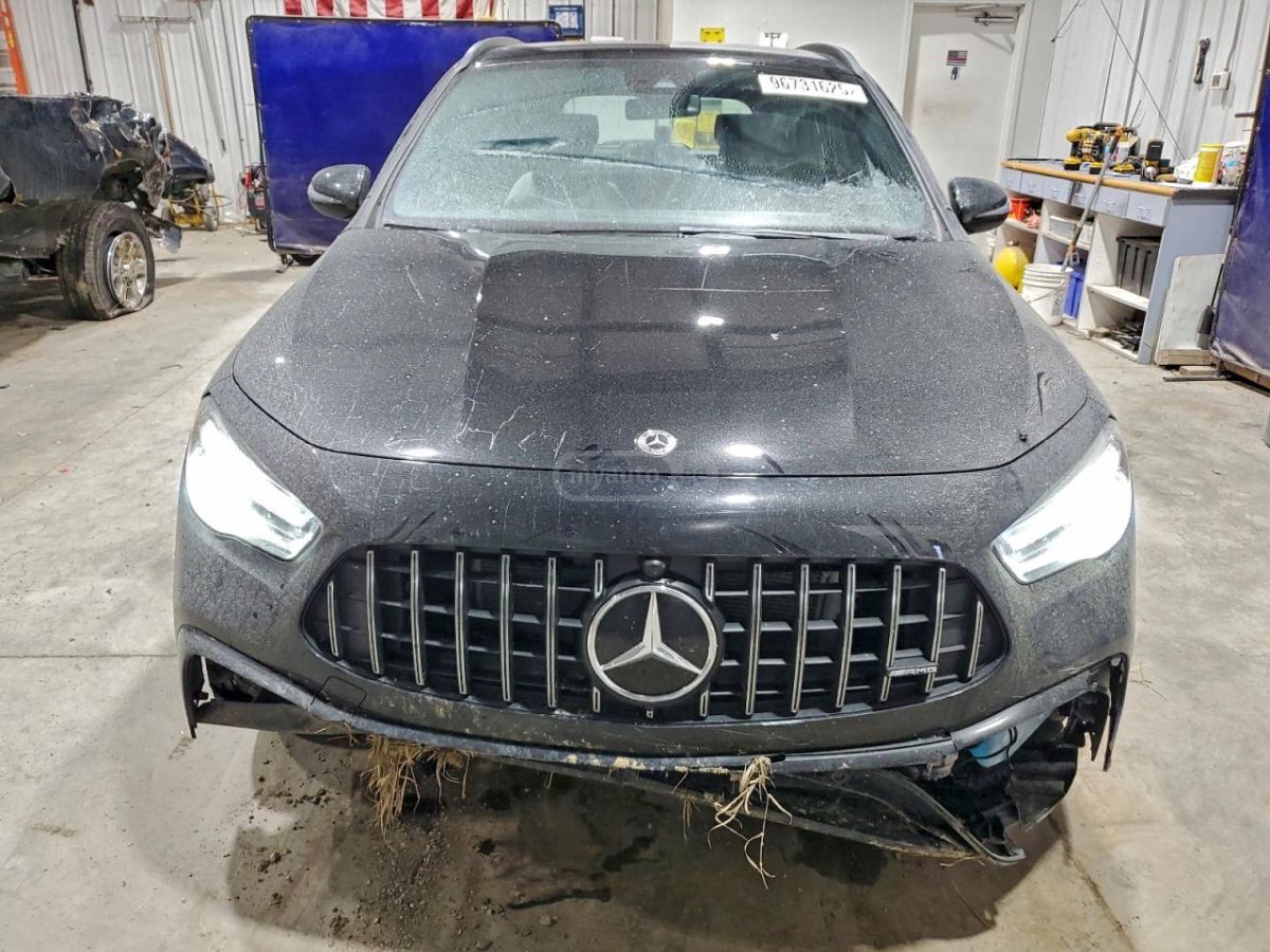 Mercedes-Benz GLA 350 2023 — миниатюра 5