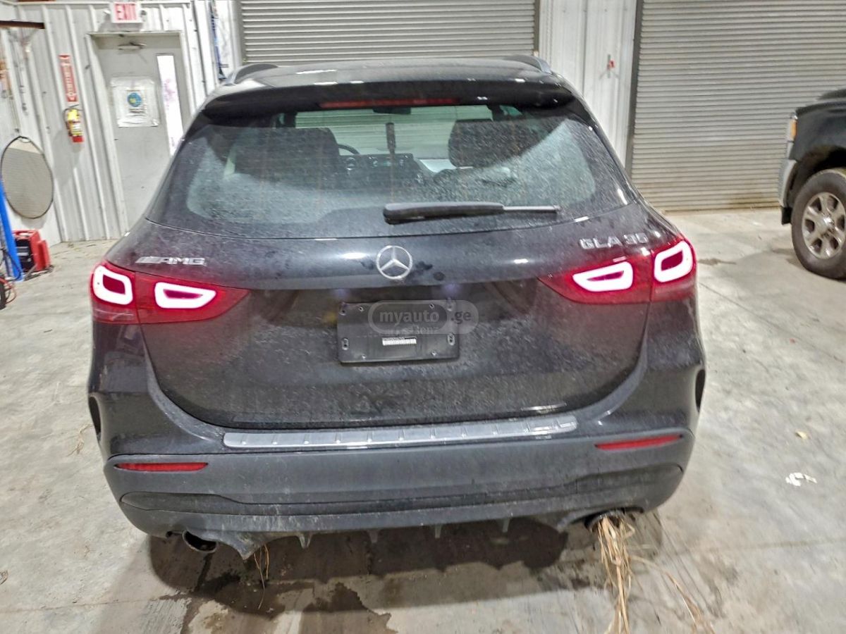 Mercedes-Benz GLA 350 2023 — миниатюра 6