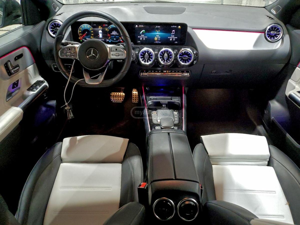 Mercedes-Benz GLA 350 2023 — миниатюра 8