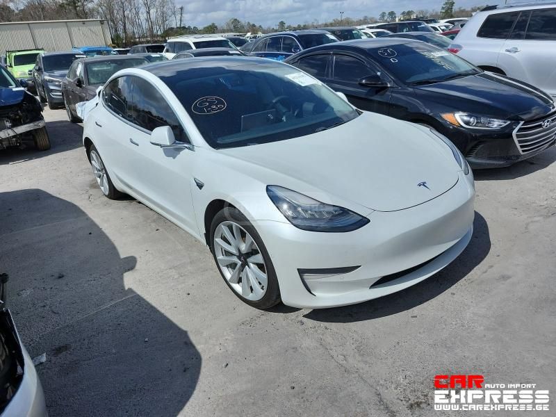 Tesla Model 3 - фото 4