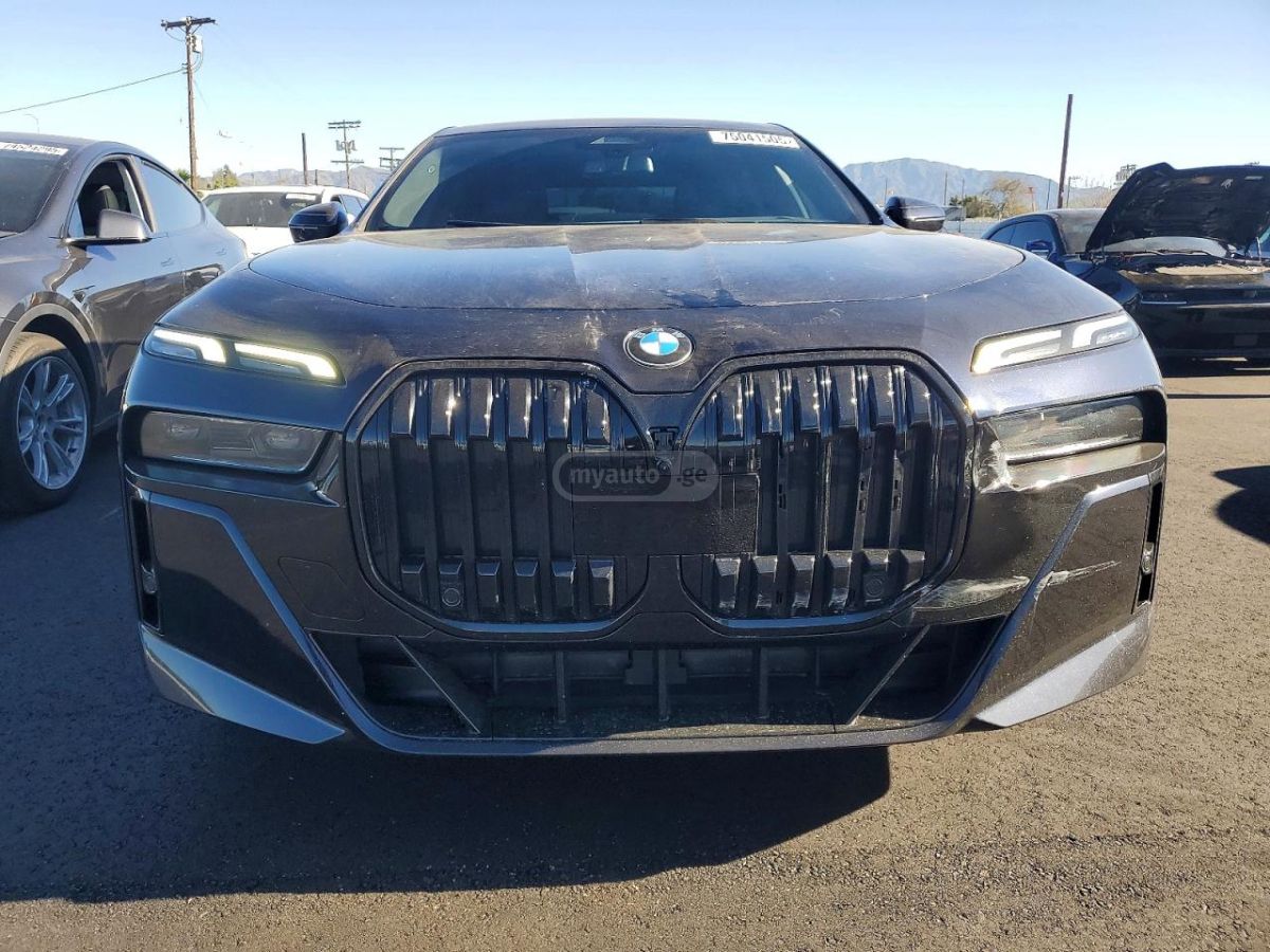 BMW 740 2023 — миниатюра 5