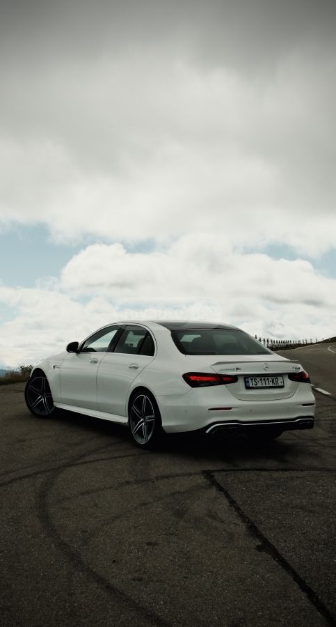 Mercedes-Benz E 63 AMG 2022 — миниатюра 9