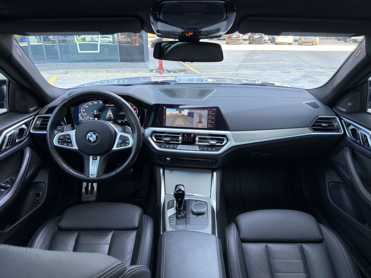 BMW i 2dr Rear-Wheel Drive Coupe A — миниатюра 10