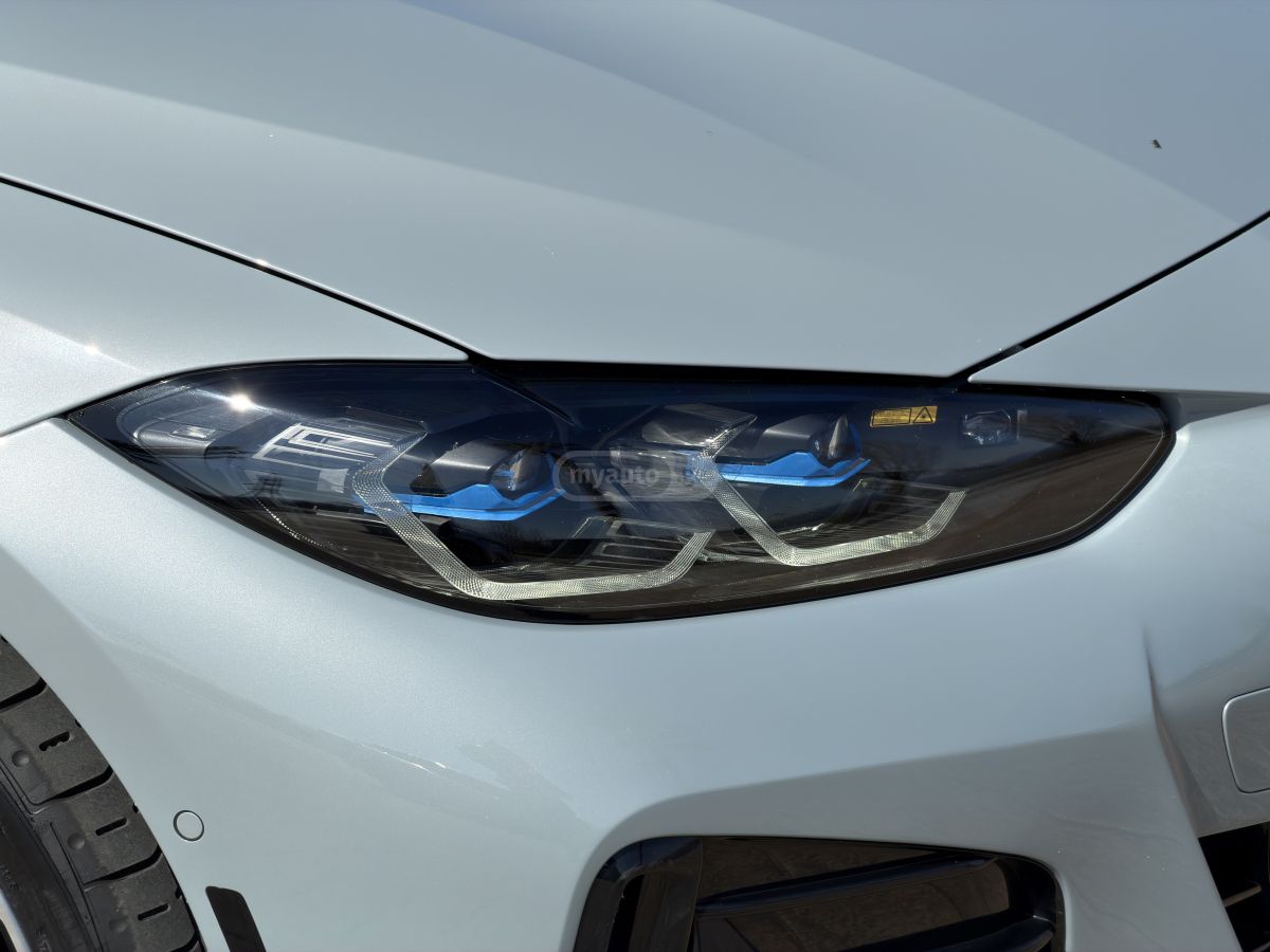 BMW i 2dr Rear-Wheel Drive Coupe A — миниатюра 8