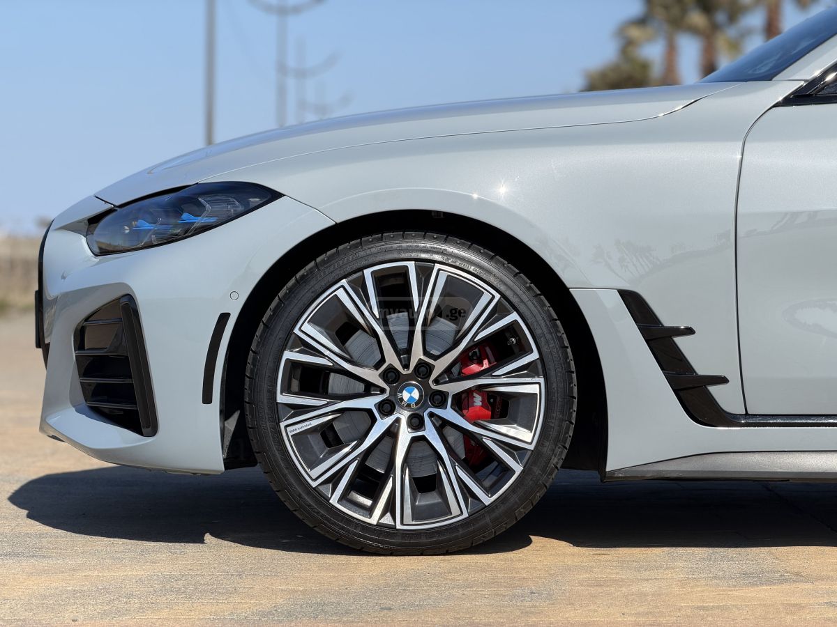 BMW i 2dr Rear-Wheel Drive Coupe A — миниатюра 9