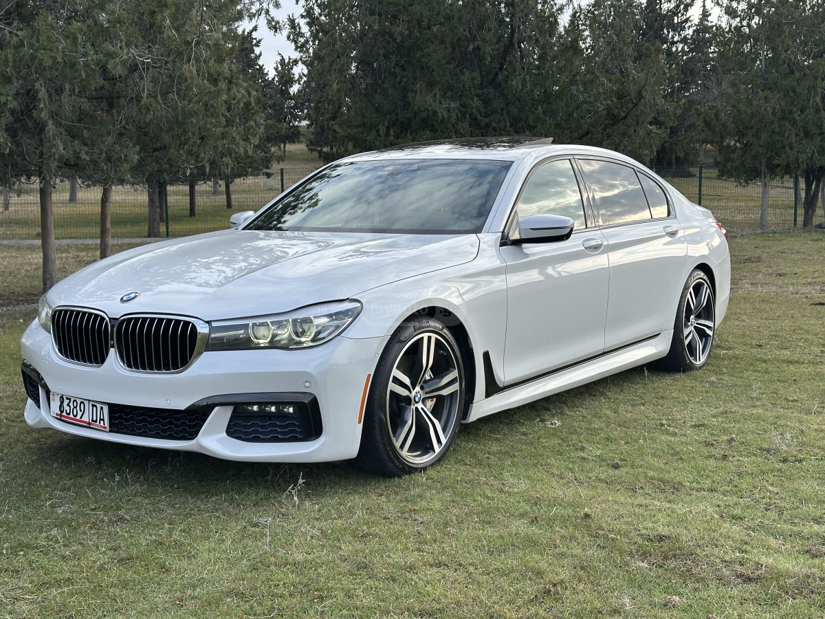 BMW 740 - фото 12