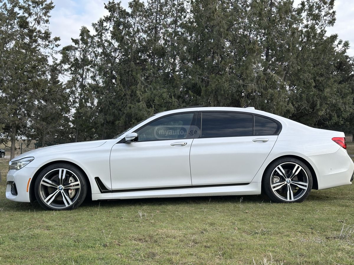 BMW 740 - фото 2