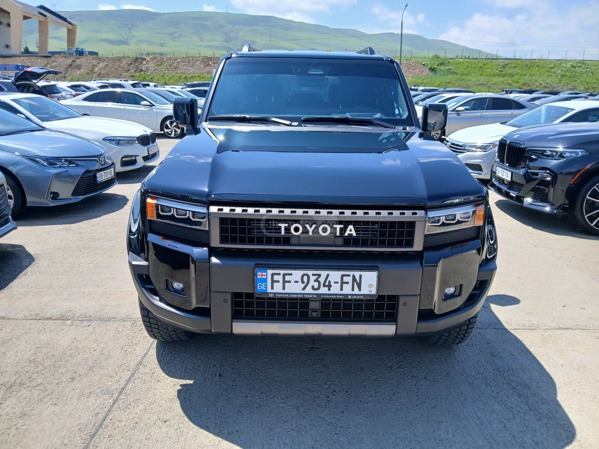 Toyota Land Cruiser Prado - фото 1