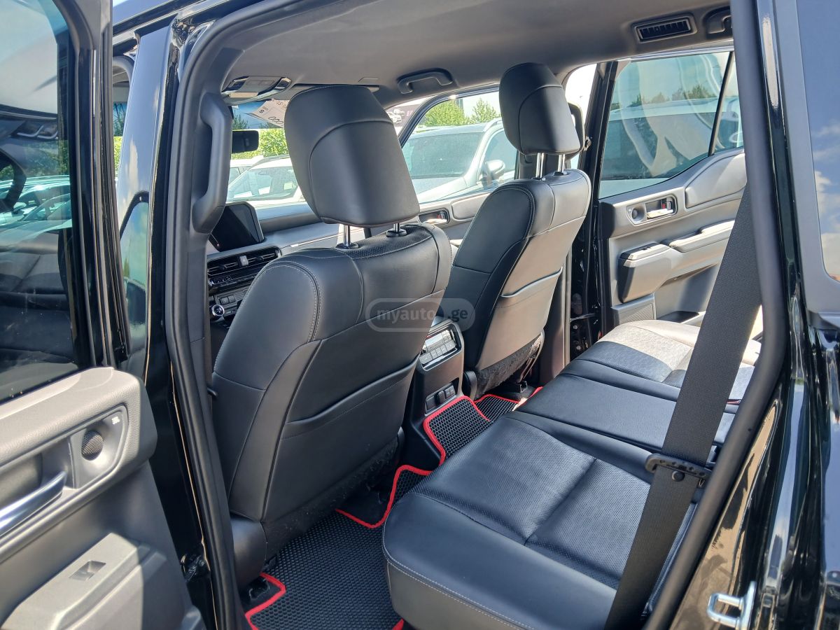Toyota Land Cruiser Prado - фото 8