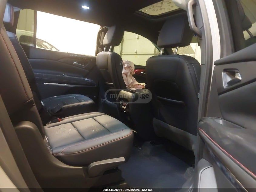 Chevrolet Traverse 2026 — миниатюра 8