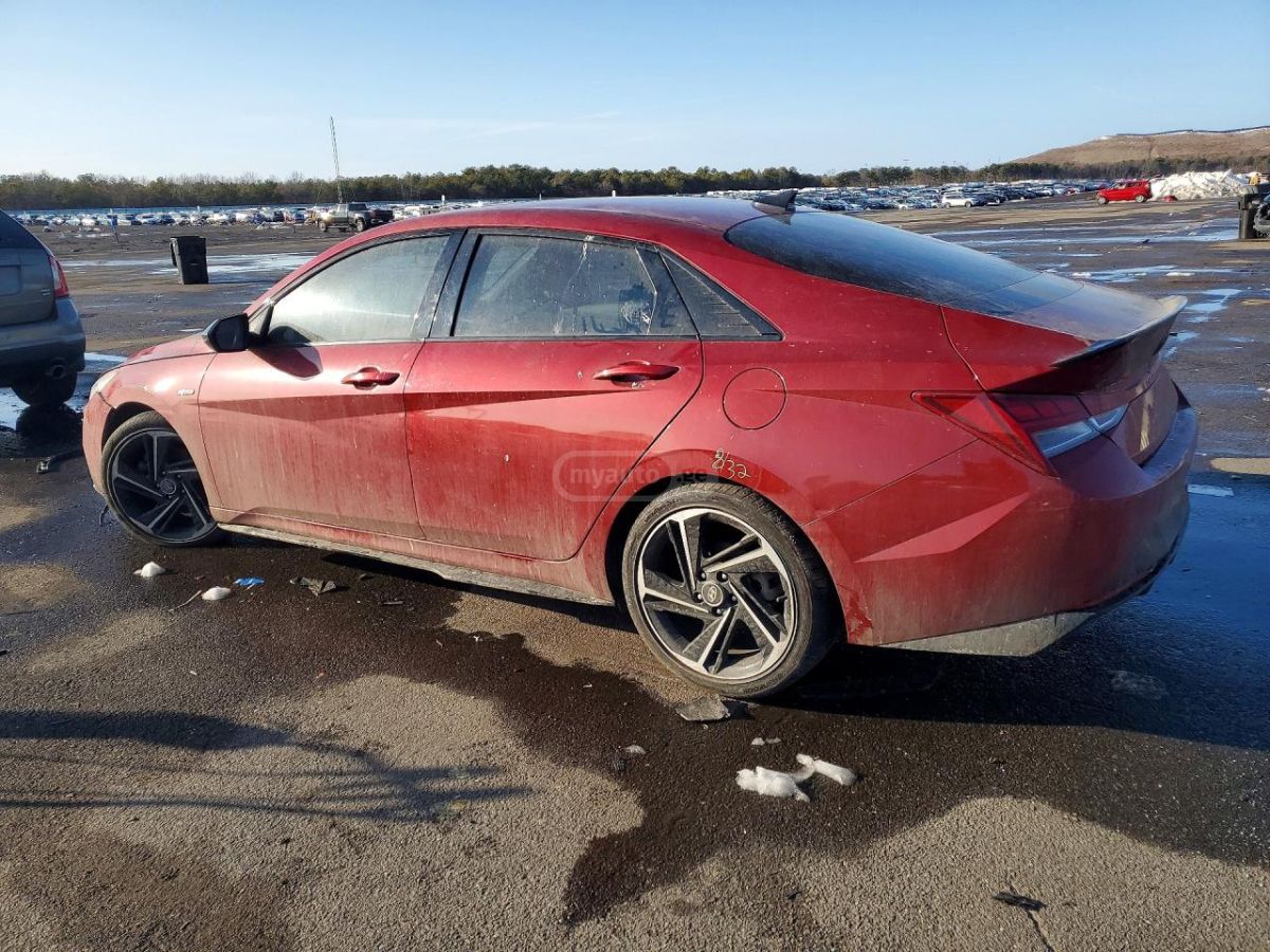 Hyundai Elantra - фото 2