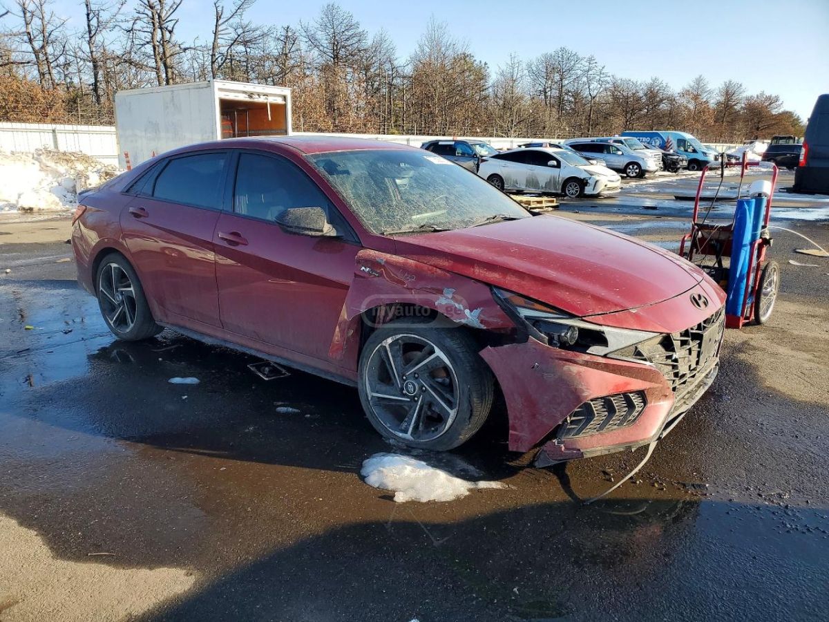 Hyundai Elantra - фото 4