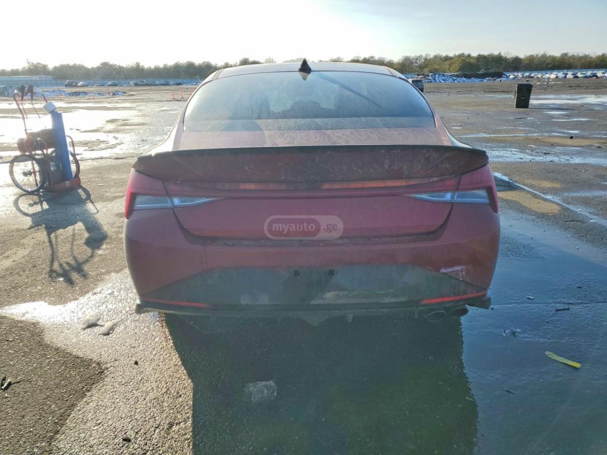 Hyundai Elantra - фото 6