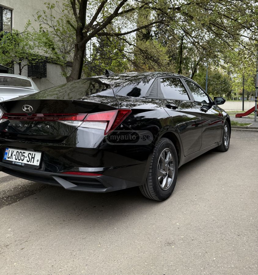 Hyundai Elantra - фото 6