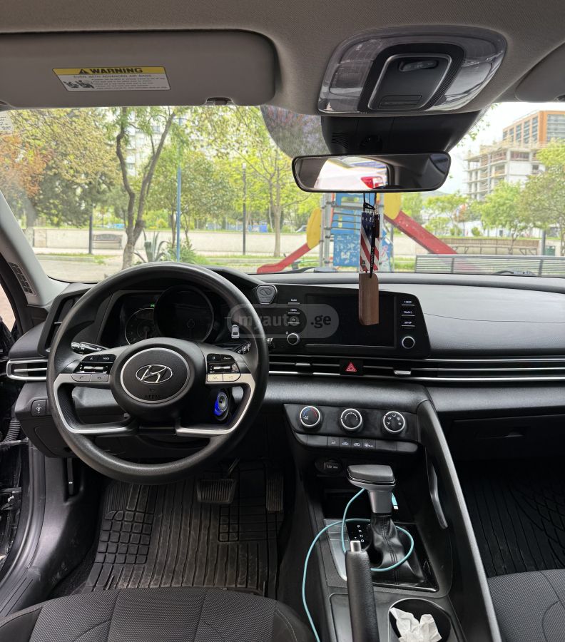 Hyundai Elantra - фото 7