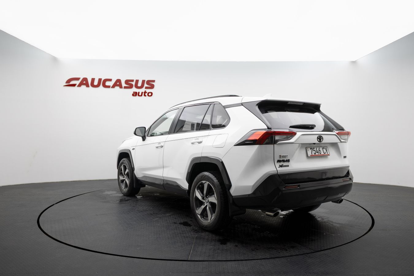 Toyota RAV 4 - фото 6