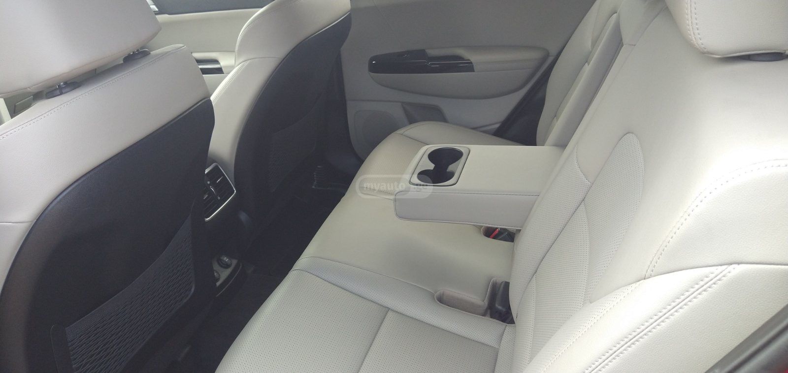 Kia Sportage - фото 11