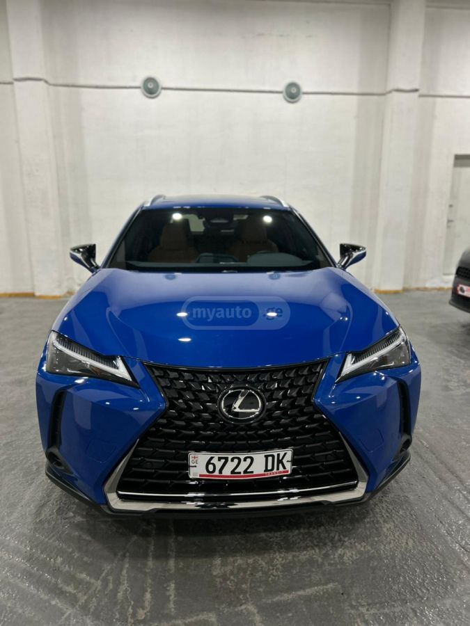 Lexus UX 250 h - фото 1
