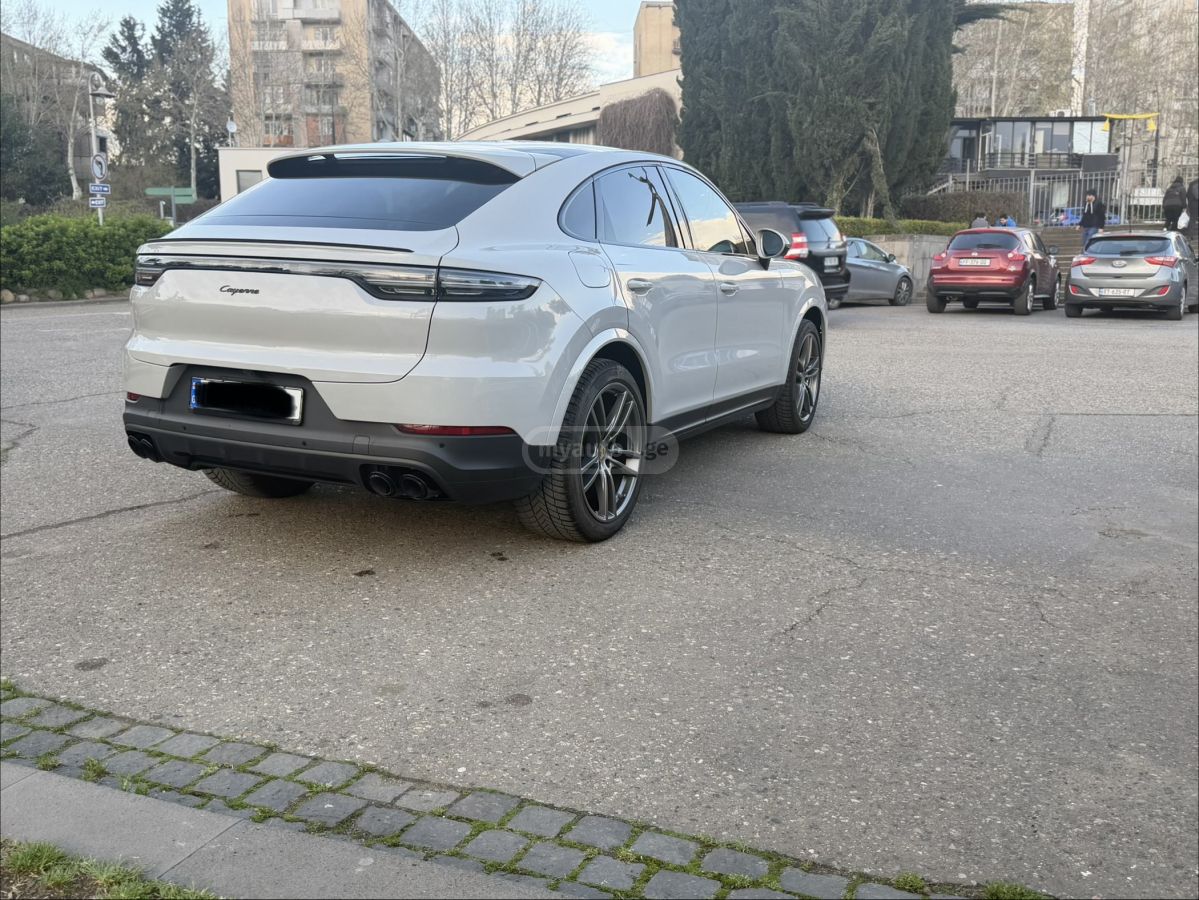 Porsche Cayenne - фото 2