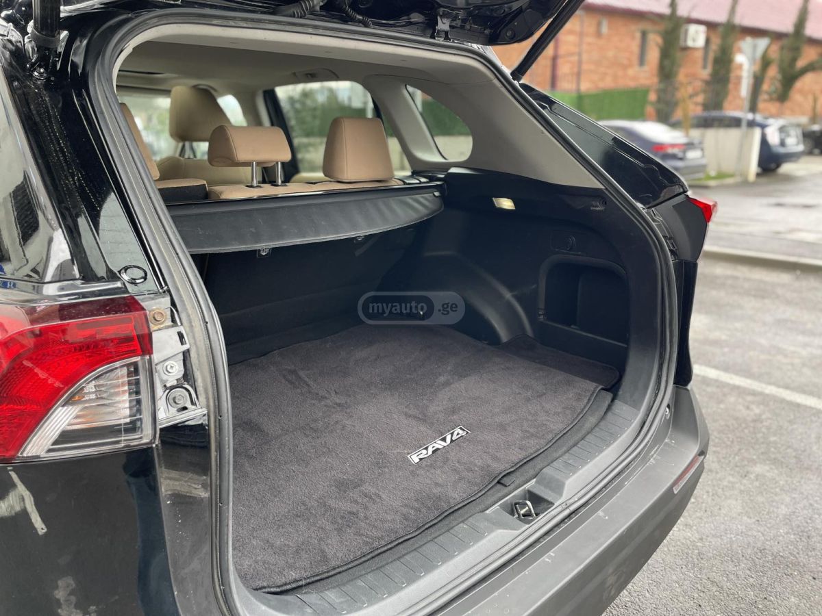 Toyota RAV 4 - фото 12