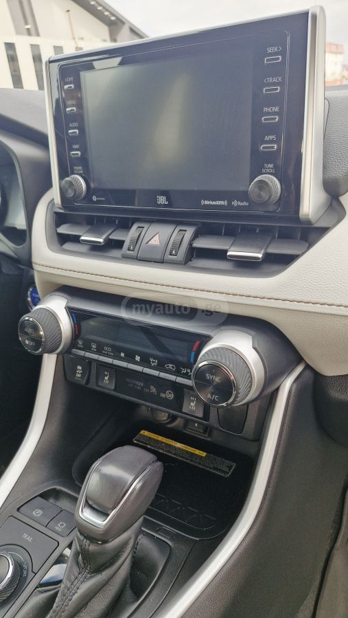 Toyota XLE Premium 4dr All-Wheel Driv — миниатюра 10