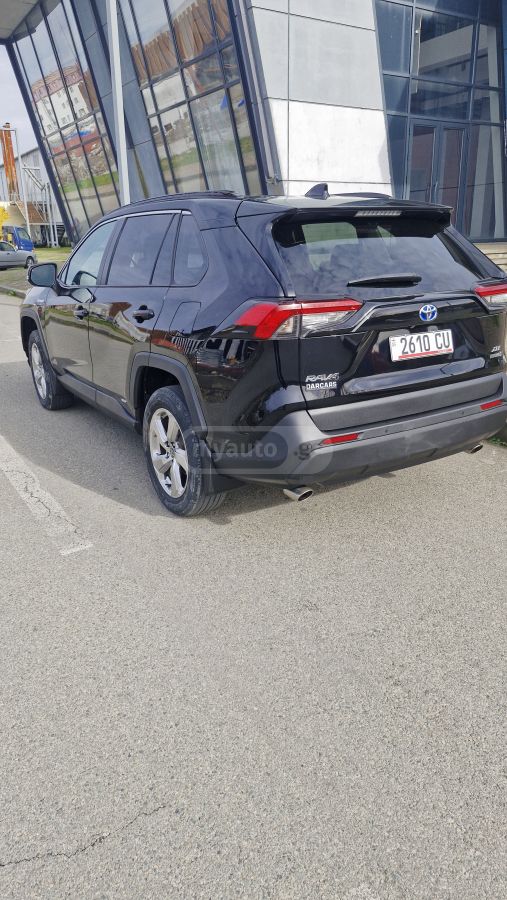 Toyota XLE Premium 4dr All-Wheel Driv — миниатюра 7