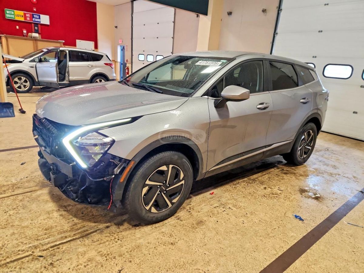 Kia Sportage - фото 1