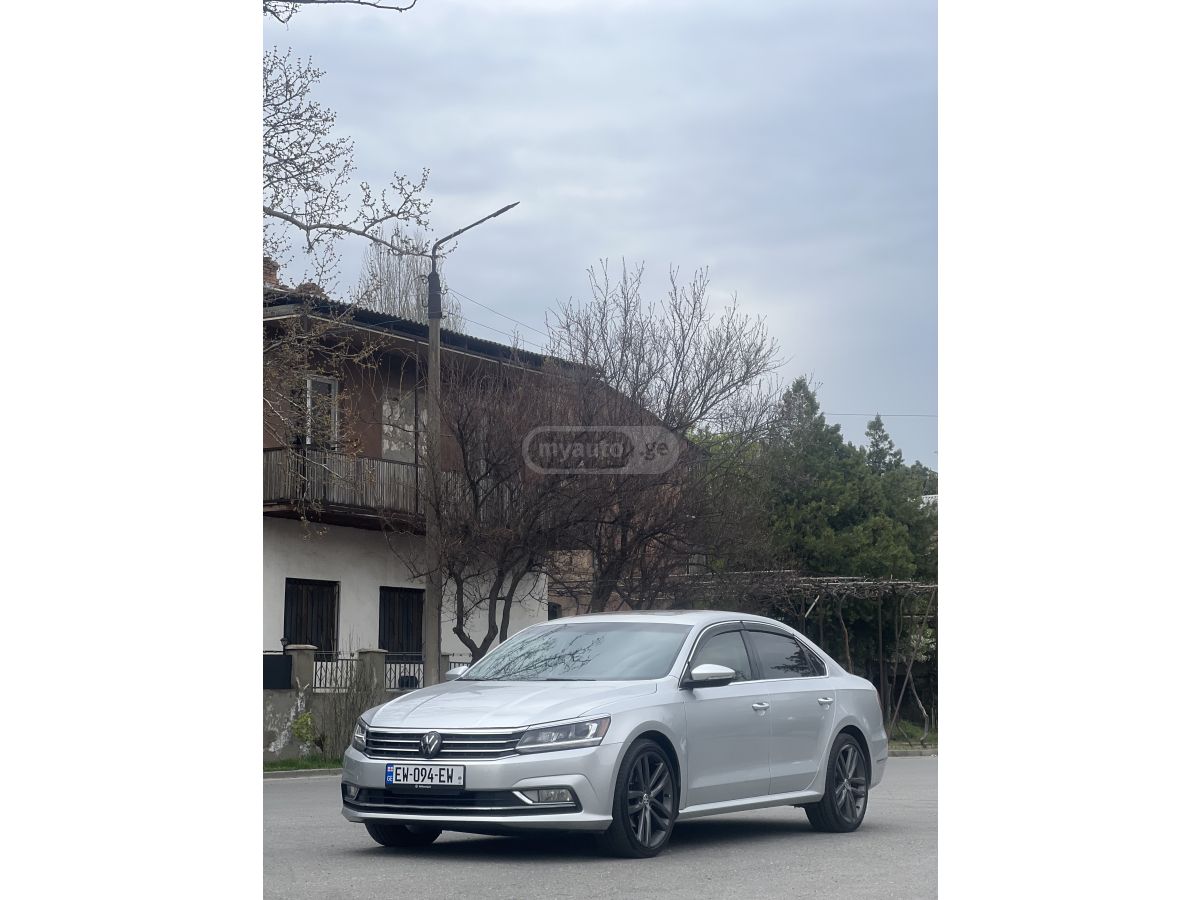 Volkswagen Passat - фото 1