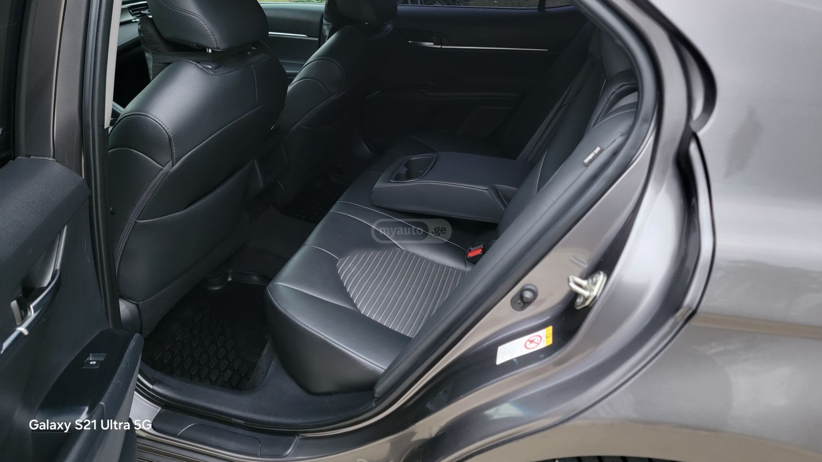 Toyota Camry - фото 10