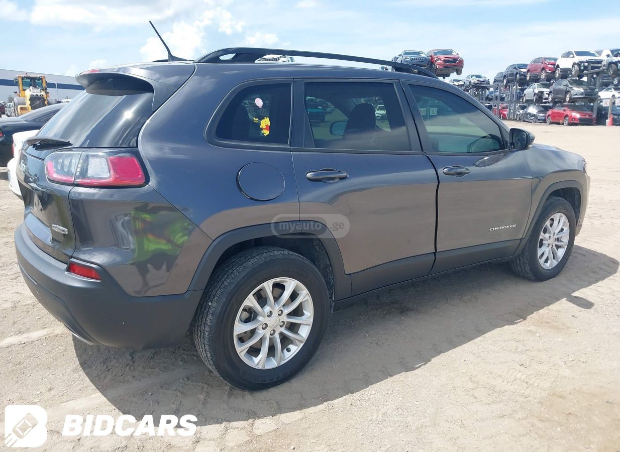 Jeep Cherokee - фото 4