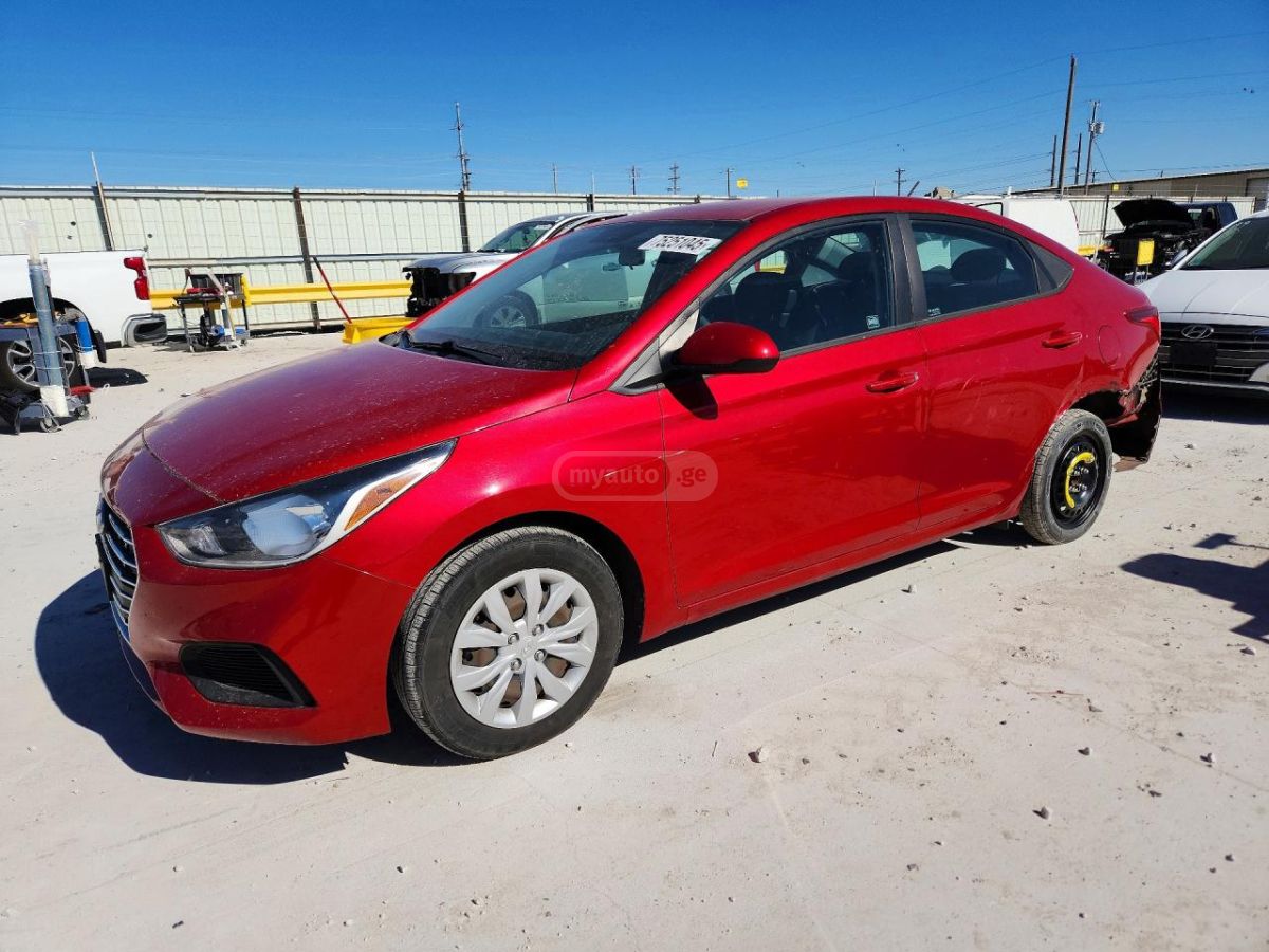 Hyundai Accent - фото 1