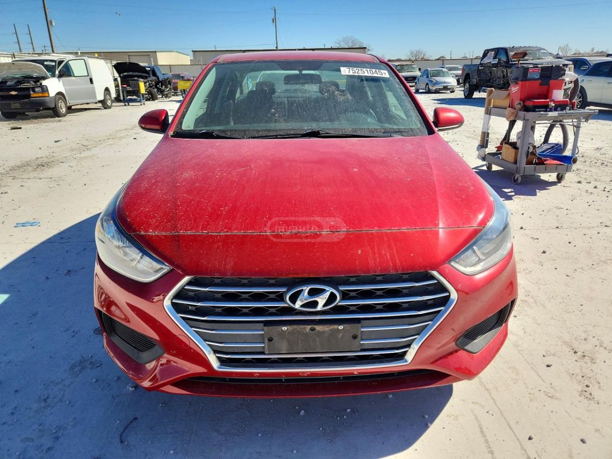 Hyundai Accent - фото 5