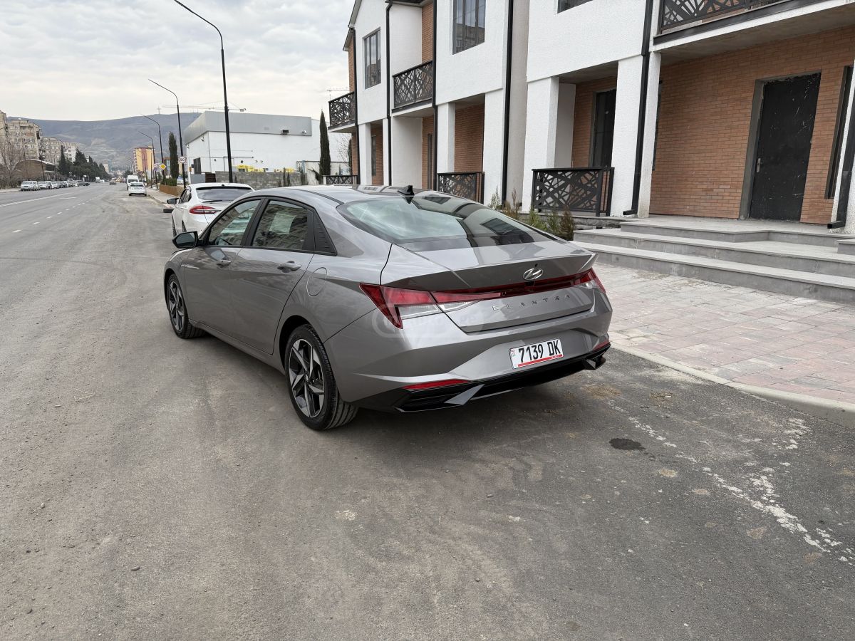 Hyundai SEL 4dr Sedan — миниатюра 5