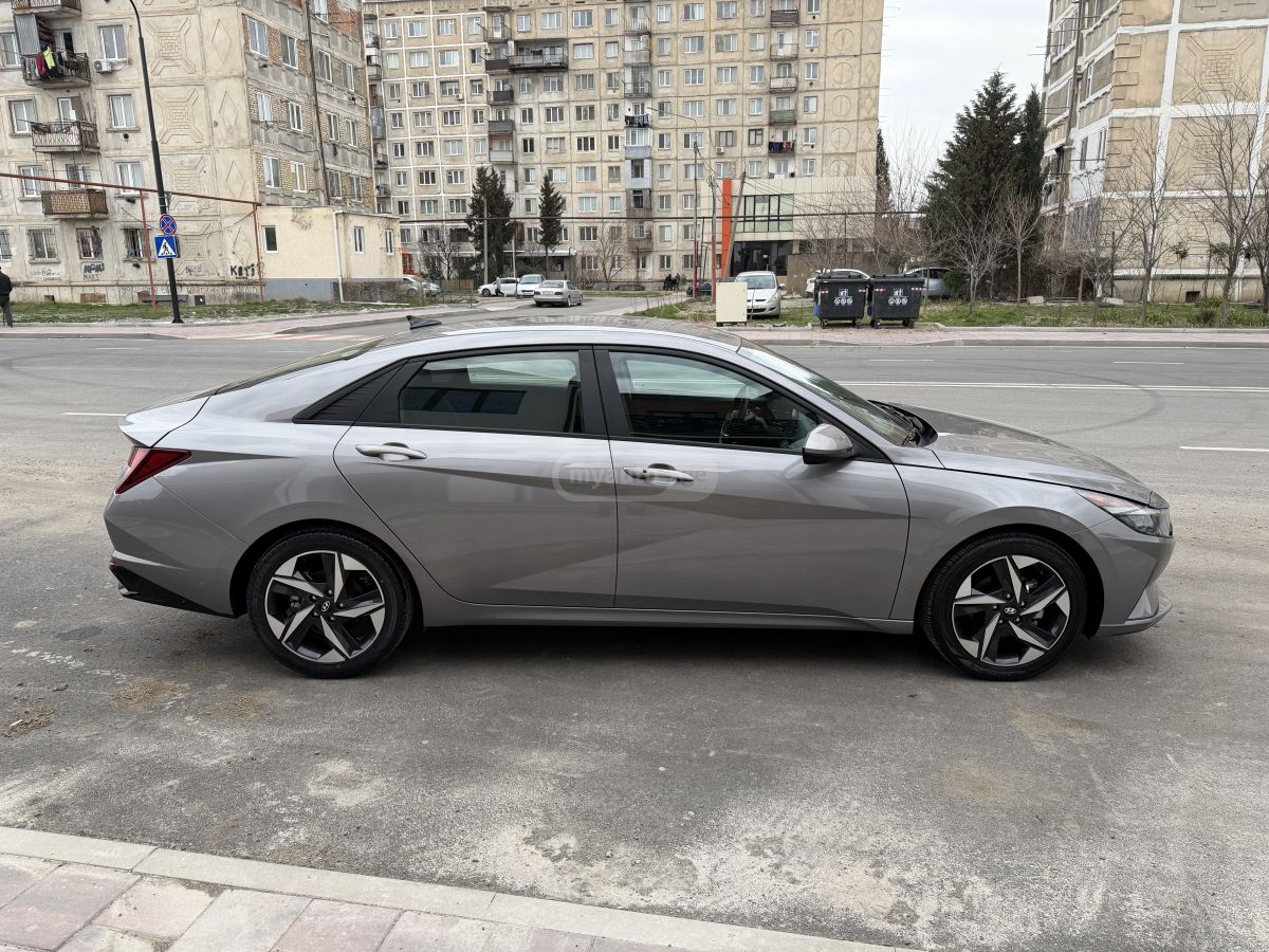 Hyundai SEL 4dr Sedan — миниатюра 8