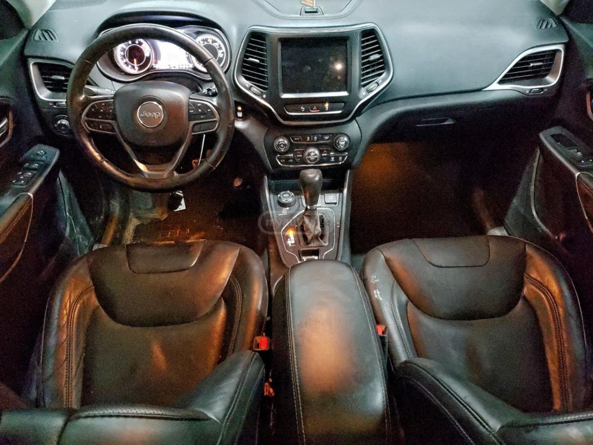 Jeep Cherokee - фото 8