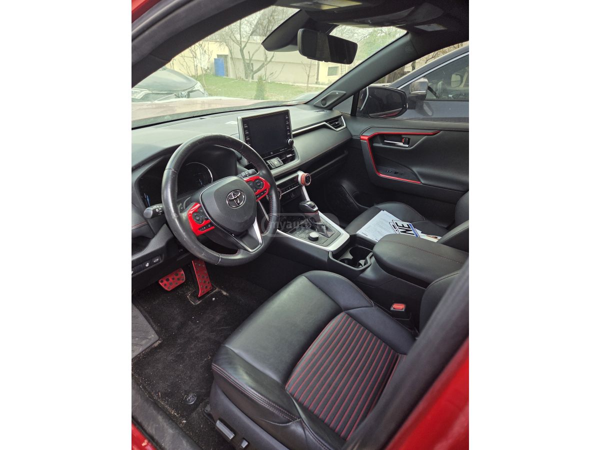 Toyota XSE 4dr All-Wheel Drive CVT — миниатюра 5