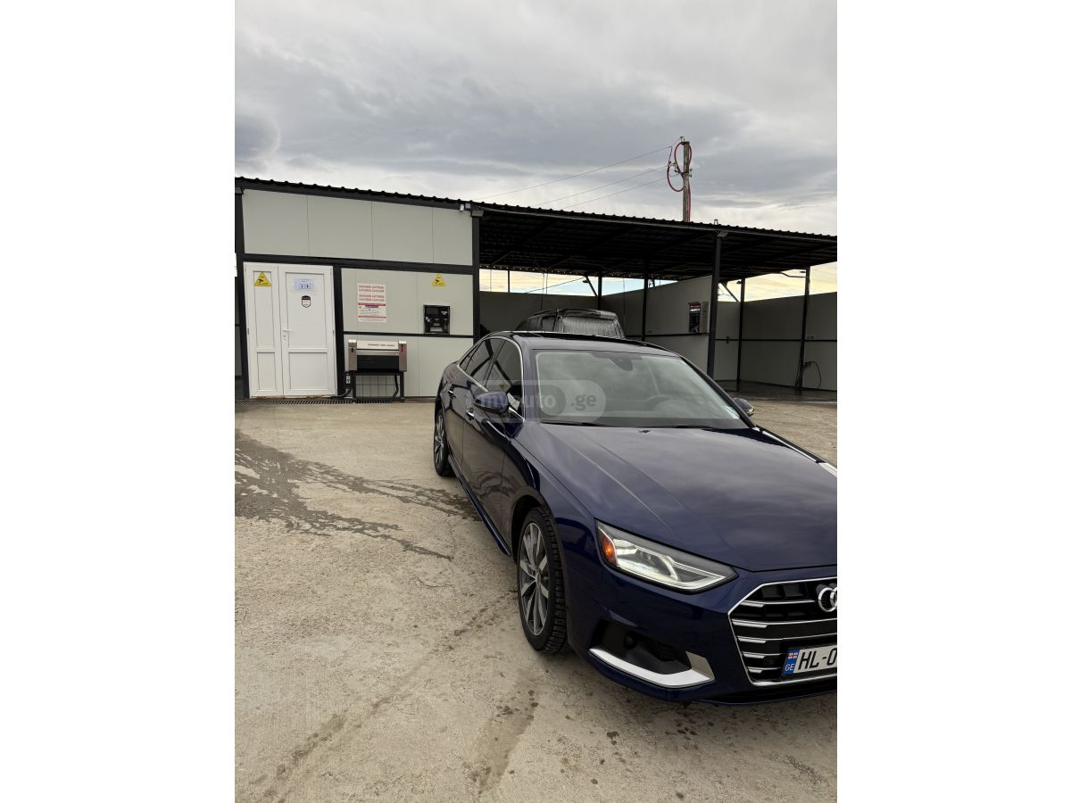 Audi A4 - фото 3