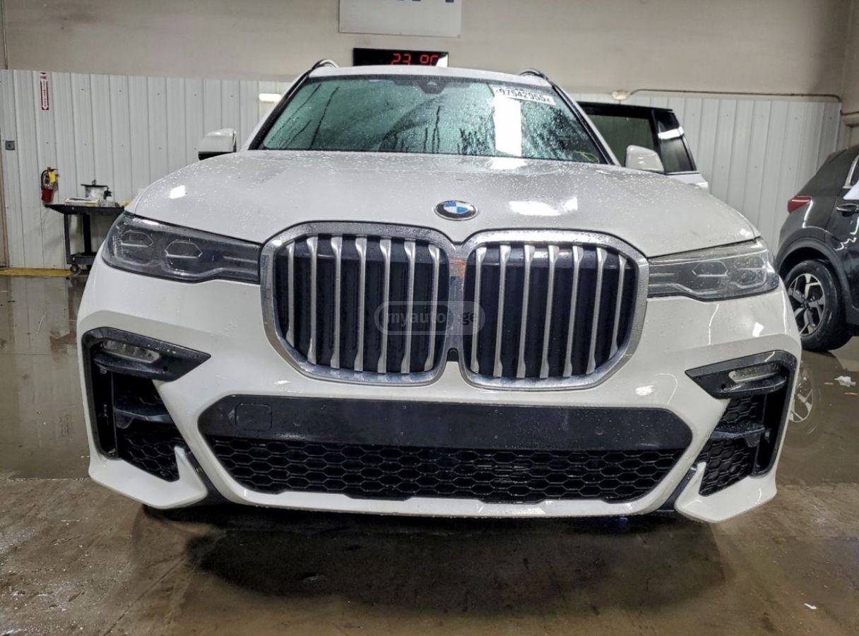 BMW xDrive40i 4dr All-Wheel Drive — миниатюра 5