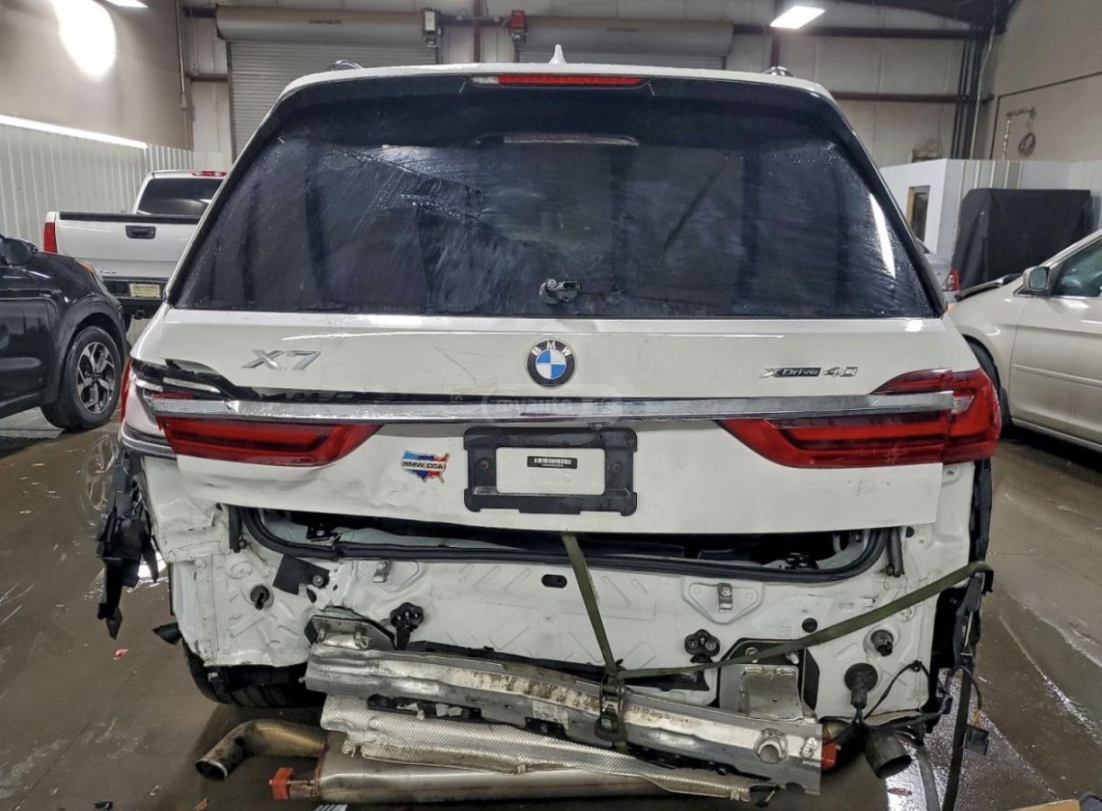 BMW xDrive40i 4dr All-Wheel Drive — миниатюра 6